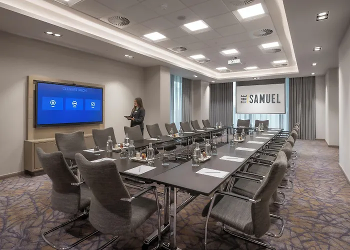 Otel The Samuel Hotel, Centre