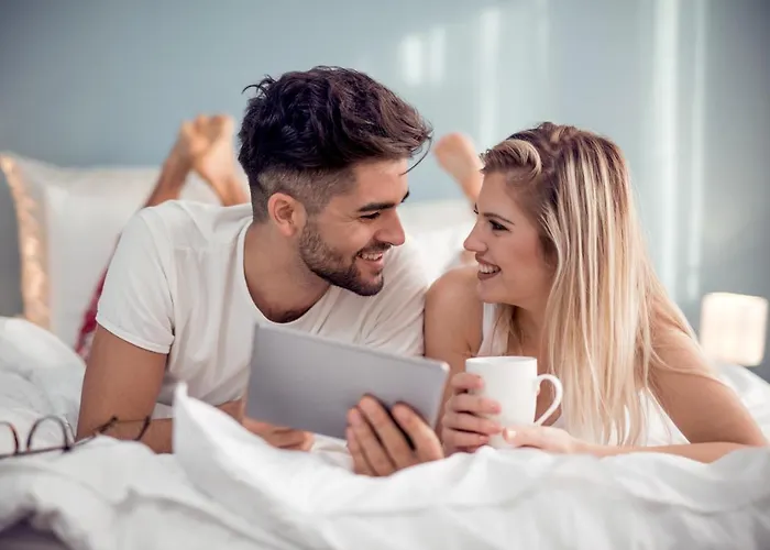 The Samuel Hotel, Centre