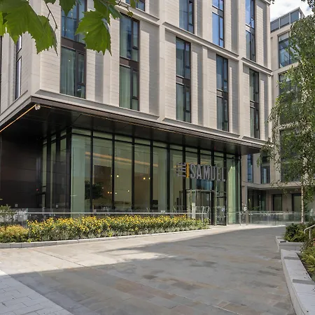 The Samuel Hotel, Centre